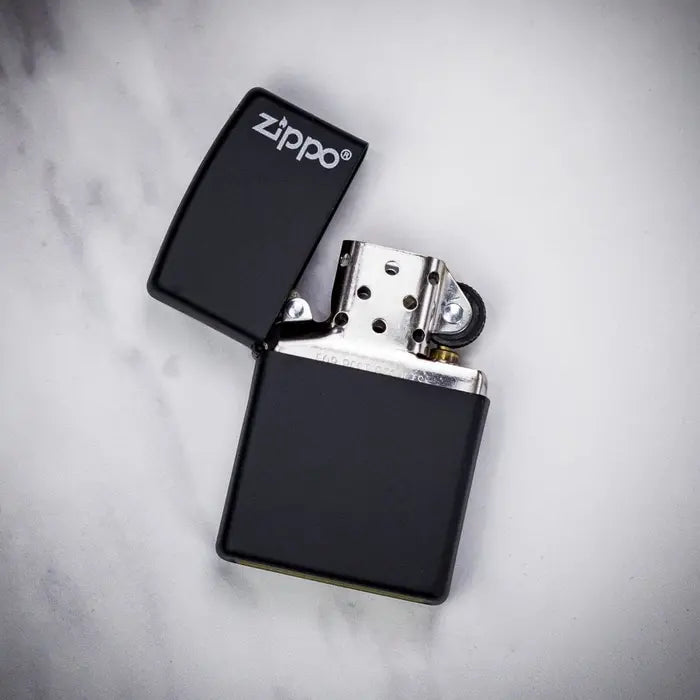 Saving Bundle- Classic black zippo lighter+Focus Aluminium cigarette case
