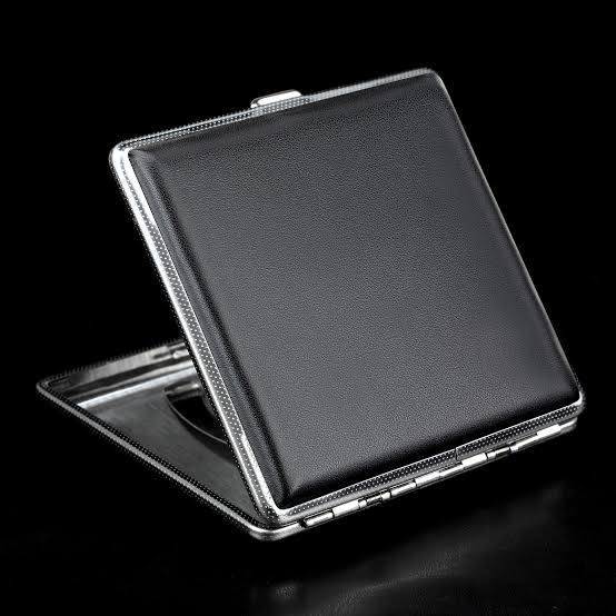 THE ICONIC BUNDLE - 3 in 1 Gift Set (Classic golden Zippo Lighter+Leather Cigarette Case+Zippo oil Bottle) (Copy) (Copy) (Copy)